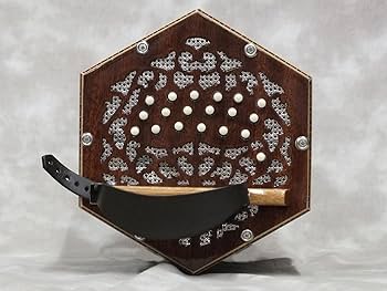 Marinucci イタリア製　高級アコーディオン　調律。整備済　美品 Marinucci イタリア製 高級アコーディオン 調律。整備済 美品